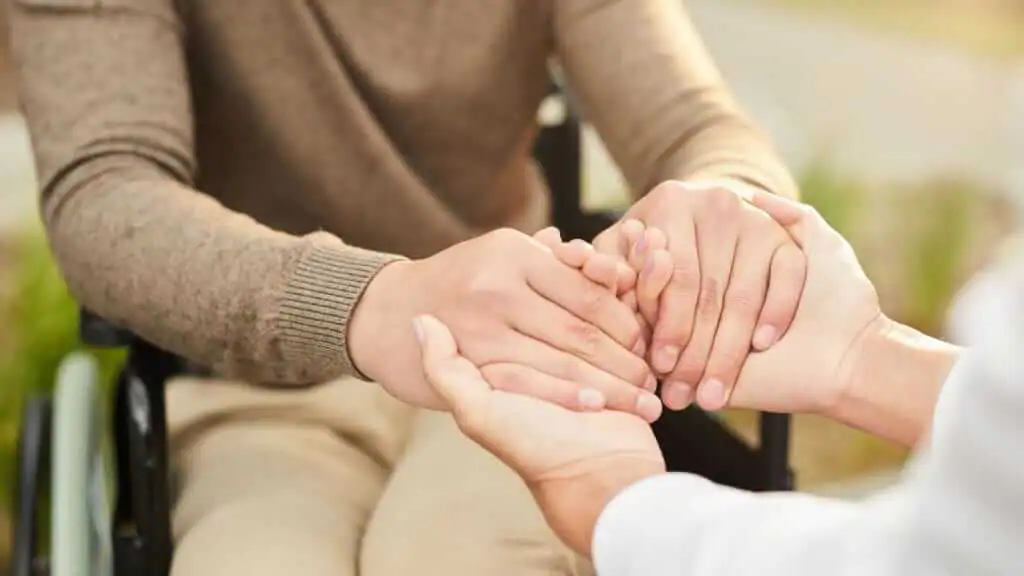 Employer-Paid Cancer Insurance vs Voluntary Cancer Insurance: What’s Best for Your Business