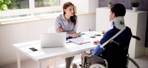 Group Disability Insuranc A Clear Guide to the Group Disability Insurance Claims Process in Fort Worth, Texas brocker explaning group disability insurance